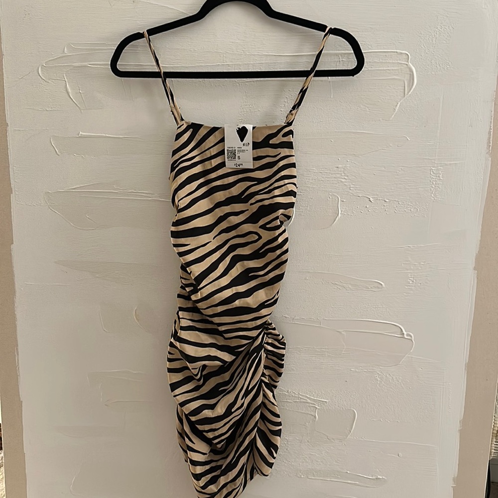 Forever 21 woven dress size small